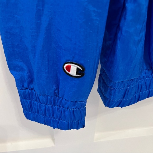 Champion Jacket Size Large - Picture 9 of 9